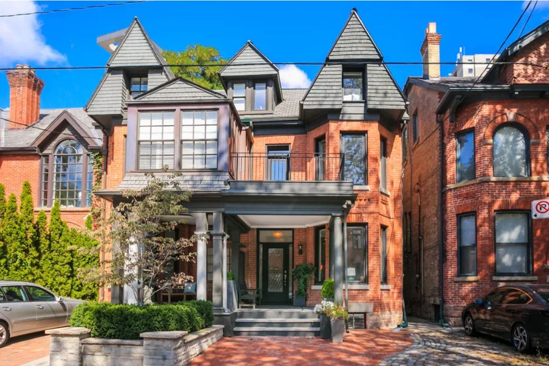 40 Bernard Ave., Semi-detached Victorian House, Annex, C02, Toronto Sold $2,971,000